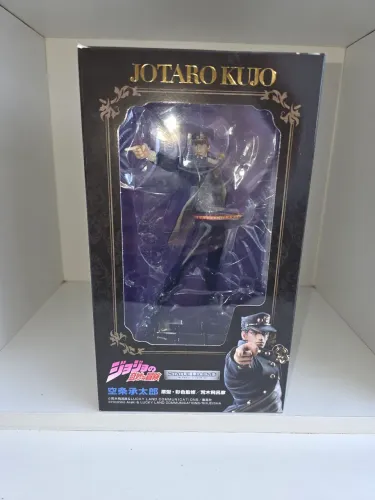 Action Jotaro Kujo