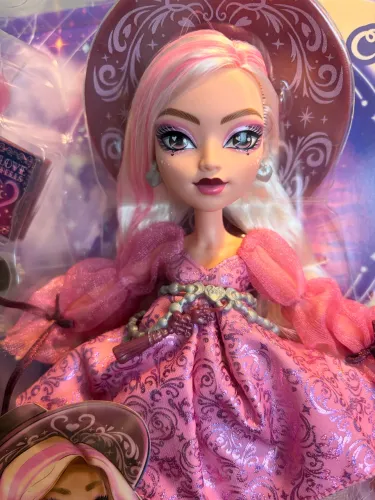 PRONTA ENTREGA - Moonspell Monster High - Carina Song