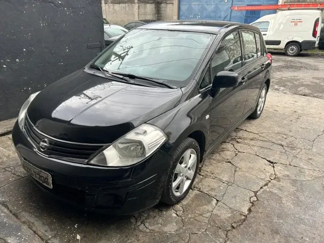 Nissan Tiida S 1.8/1.8 Flex 16V Mec. 2013