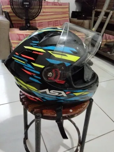 Capacete semi-novo ASX