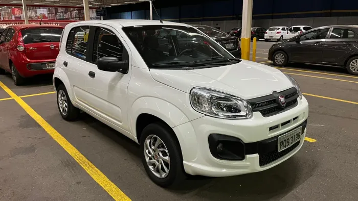 Fiat Uno Attractive 1.0 Flex 6V 5P 2017