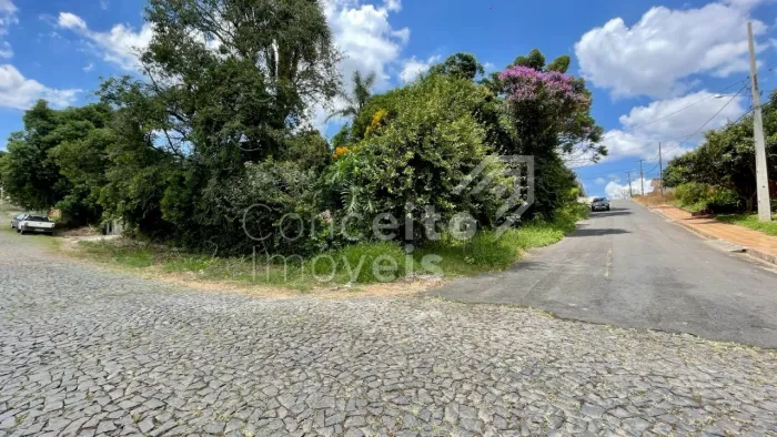 Terreno de Esquina - Vila Ana Rita - Uvaranas