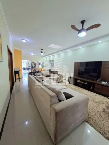 Casa Térrea com 3 Suítes em Bauru Área de Lazer