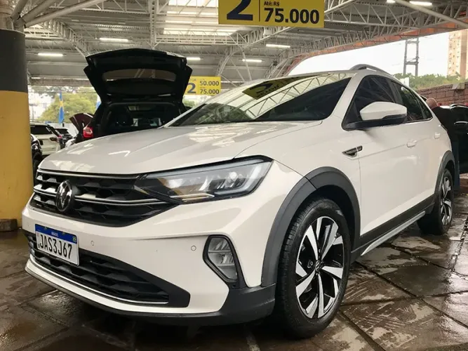 Volkswagen Nivus Highline 1.0 200 TSI Flex AUT 2021