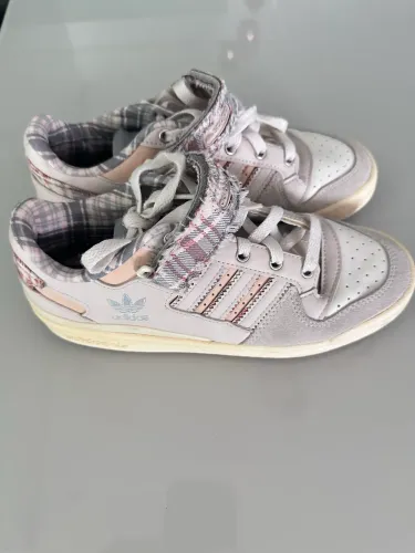 Tênis original Adidas N.36