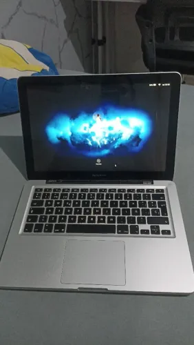 MacBook Pro 512gb i5