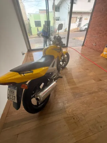 Moto Twister revisada e bateria nova doc ok