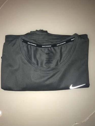 Camisa Dri Fit Nike Cinza