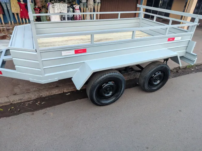 Carretinha trucada nova sem uso. Leia todo anúncio por favor