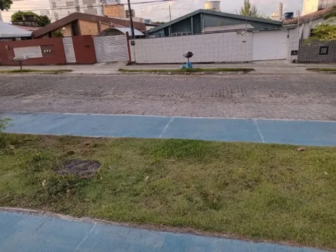 IMÓVEL COMERCIAL NO PARQUE DAS TRÊS RUAS