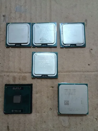LOTE DE PROCESSADORES INTEL SKT 775 (TESTADOS)