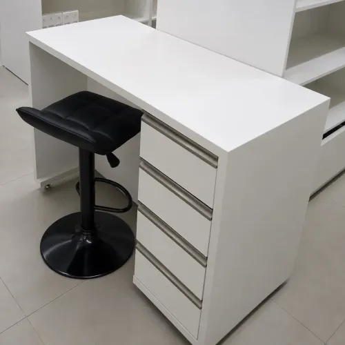 Banquetas c/ Acento Couro Base Metal Giratória Regul. Bancada, Cozin. Amer., Área Gourmet