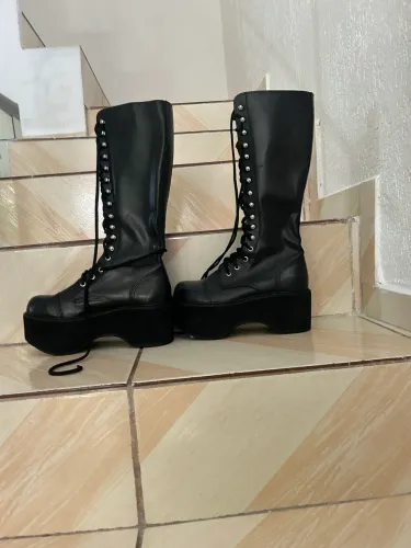 Bota feminina coturno couro legítimo 