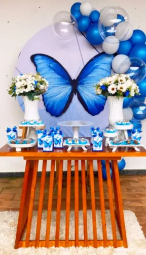 Mesa desmontável em MDF para festas