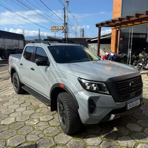 Nissan Frontier Pro4x CD 4X4 2.3 Bi-TB Die. AUT 2023