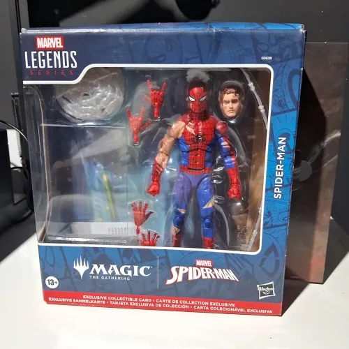 (Sem card) Marvel Legends Series Magic: the Gathering Battle-Damaged Spider-Man