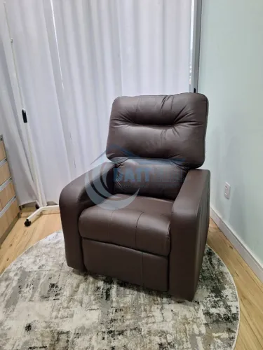 POLTRONA DO PAPAI CORINO MARROM - EM ATÉ 10X SEM JUROS