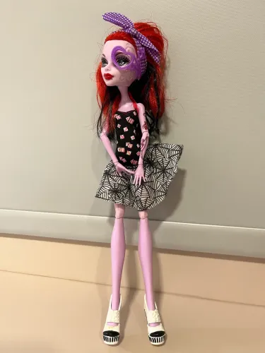 Bonecas Monster High Operetta e Robecca da linha Dance Class