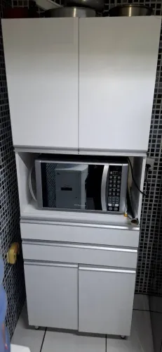 Armário para Cozinha Planejado Pouco Usado c/ Pés