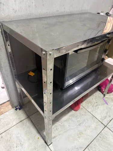 Vendo duas mesas em aço inox desmontáveis