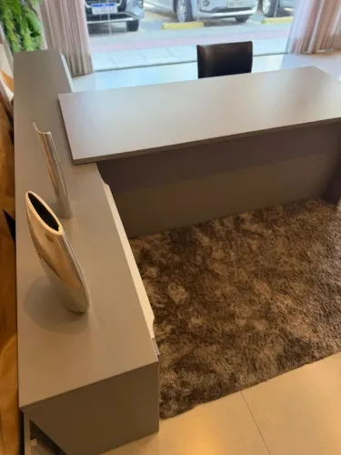 Mesa de escritório em Mdf
