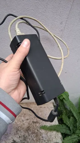 Fonte de Xbox 360 Slim Original