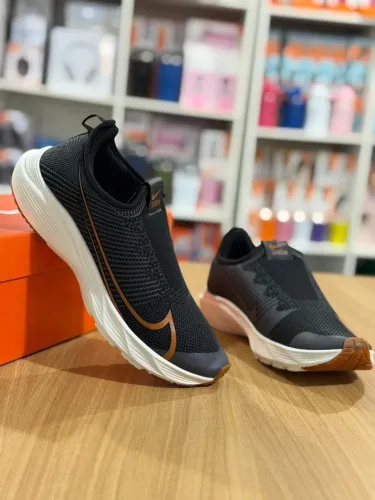 TÊNIS NIKE SOX - ESTILO, CONFORTO