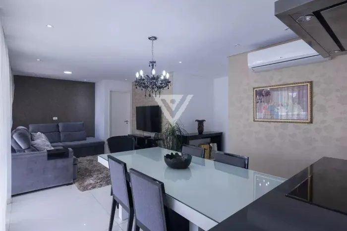 Apartamento à venda de 112 m² com 3 dormitórios, varanda gourmet e 2 vagas na Barra Funda!