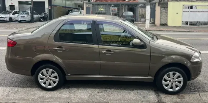 Fiat Siena EL Celeb. 1.4 MPI Fire Flex 8V 4P 2012