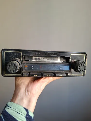 Rádio e toca fita Rodstar antigo