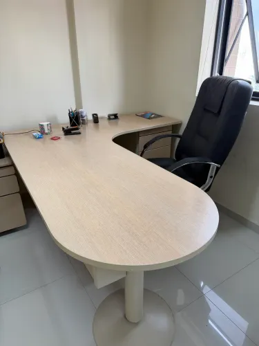 Mesa e cadeira Gerente