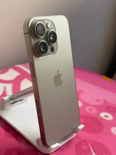 iPhone 16 pro 128gb - muito novo 