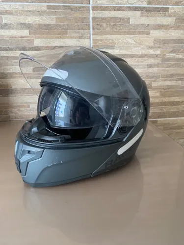 Vendo capacete escomotiavel numero 56