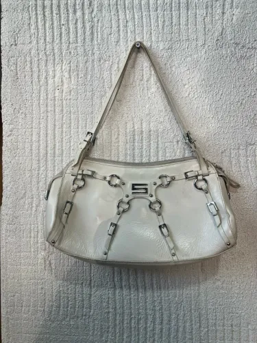 Bolsa baguette de couro sagga