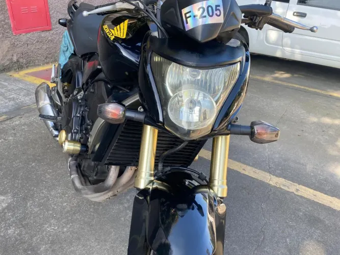 Vende se Hornet 2010