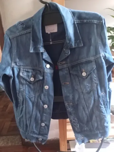 Jaqueta da Zara veste P destróier