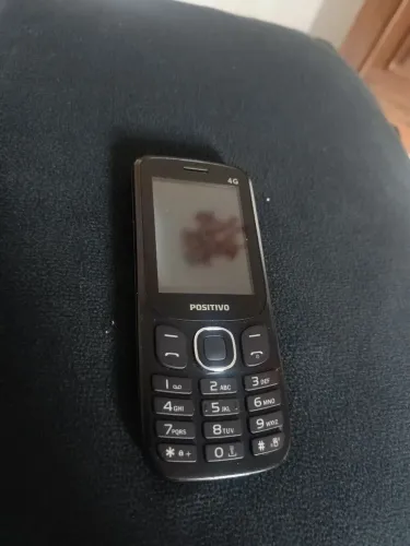Celular para idoso Positivo 
