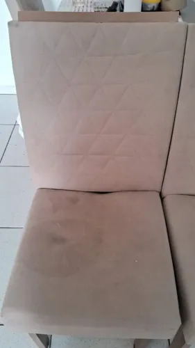 Cadeira com defeito
