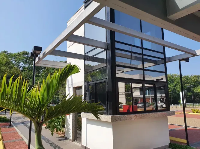 Shopping Laguna Mall || Quiosque em centro comercial para aluguel e venda com 11 m²