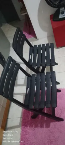 Vendo 2 Cadeiras As Duas Por 50
