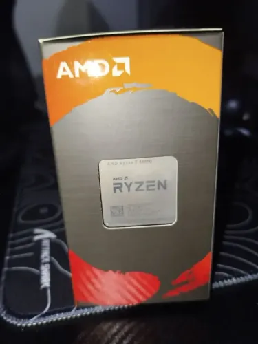 Ryzen 5 4600g + Cooler Box AMD