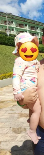 Conjunto infantil maiô e chapéu