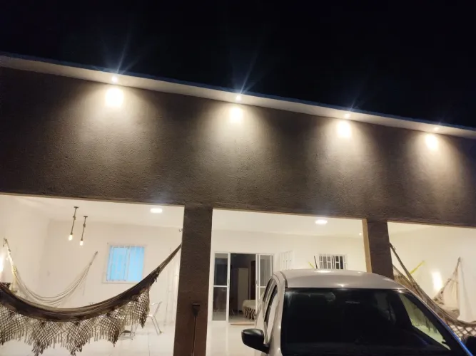 Casa a venda nova ,só vendo ,terreno escriturado na praia de Pitimbu PB ,só vendo.