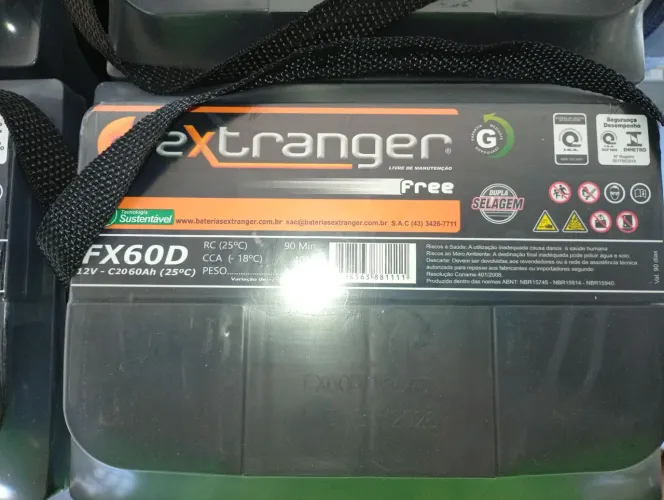 Bateria 60 amperes.