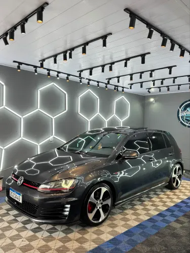 Volkswagen Golf GTI 2.0 TSI 220cv Aut. 2017