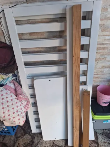 Vendo cama de crianca 140