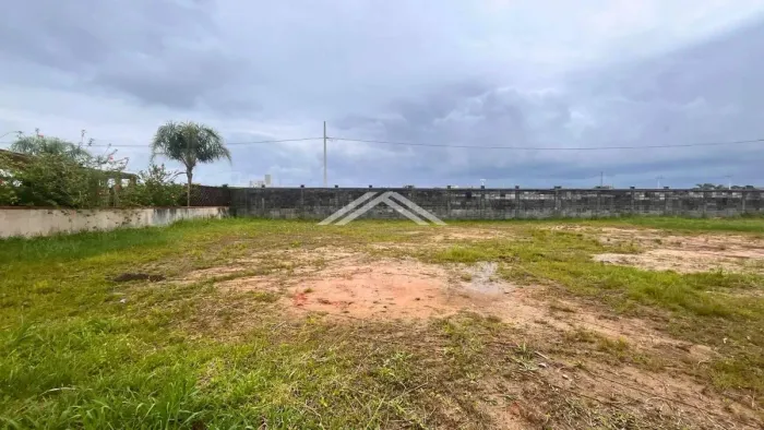 Terreno à venda no Residencial South Beach, bairro Barra do Sai - Itapoá SC