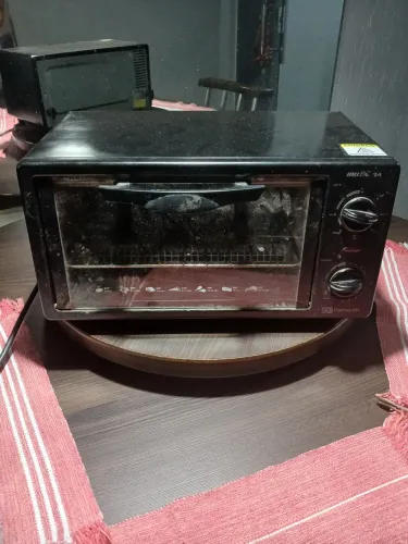 Forno elétrico 10L Britânia