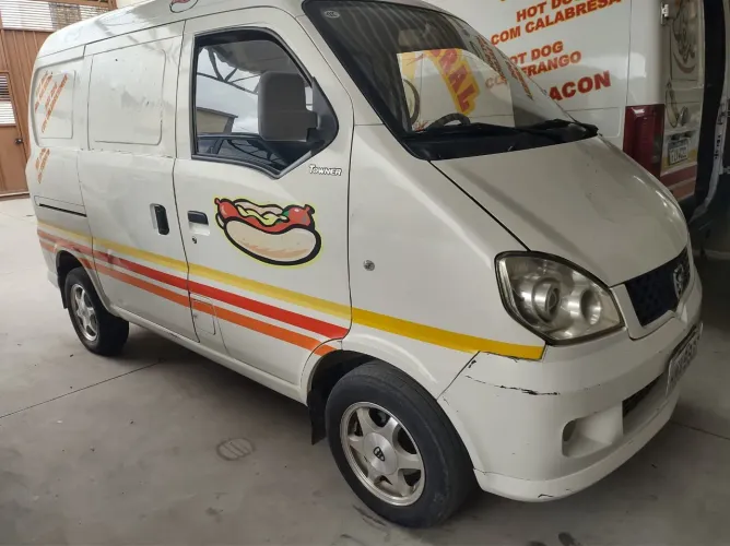 Hafei Towner Furgão 1.0 8V 48cv 5P 2012
