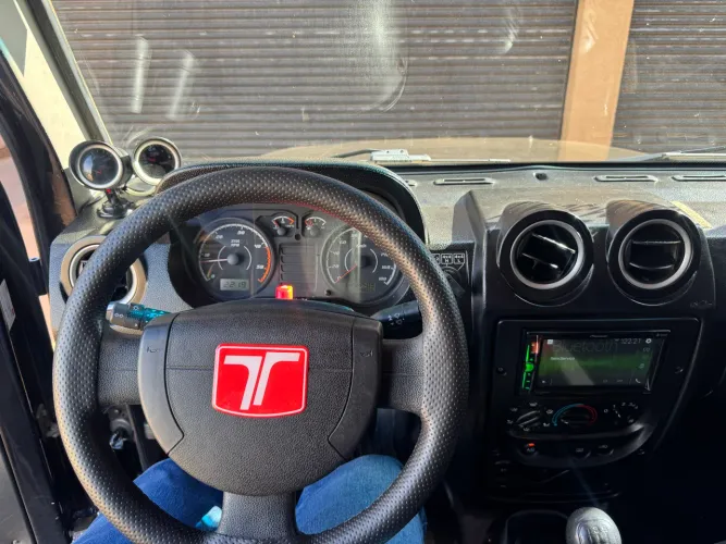 Troller T-4 4X4 3.0 TB Int. Cap. Rígida Diesel 2010
